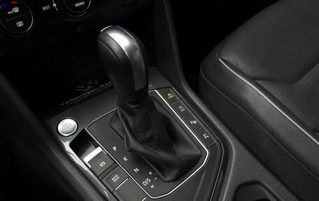 Volkswagen Tiguan II, 2020 год, 2 758 000 рублей, 16 фотография