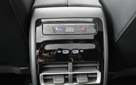 Volkswagen Tiguan, 2025 год, 4 900 000 рублей, 20 фотография