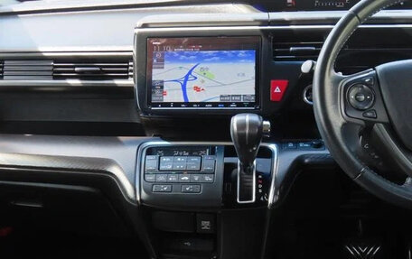 Honda Stepwgn IV, 2021 год, 1 695 380 рублей, 18 фотография