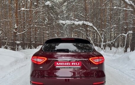 Maserati Levante I, 2017 год, 6 900 000 рублей, 3 фотография