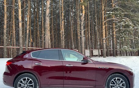 Maserati Levante I, 2017 год, 6 900 000 рублей, 11 фотография