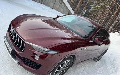 Maserati Levante I, 2017 год, 6 900 000 рублей, 7 фотография