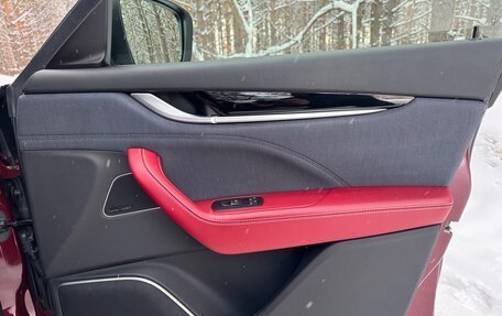 Maserati Levante I, 2017 год, 6 900 000 рублей, 31 фотография