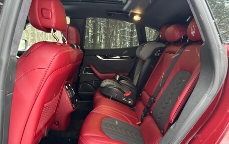 Maserati Levante I, 2017 год, 6 900 000 рублей, 26 фотография