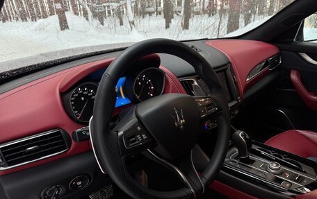 Maserati Levante I, 2017 год, 6 900 000 рублей, 28 фотография