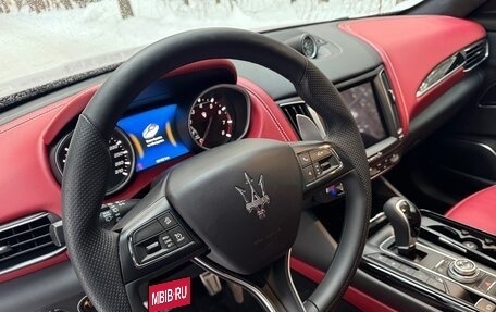 Maserati Levante I, 2017 год, 6 900 000 рублей, 29 фотография