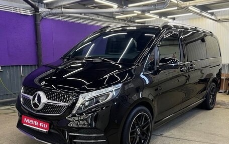 Mercedes-Benz V-Класс, 2021 год, 9 490 000 рублей, 1 фотография