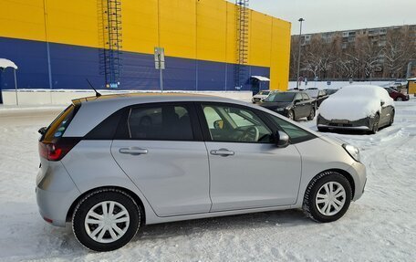 Honda Fit, 2020 год, 1 299 000 рублей, 10 фотография