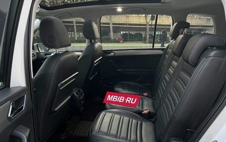 Volkswagen Touran III, 2023 год, 1 900 178 рублей, 11 фотография