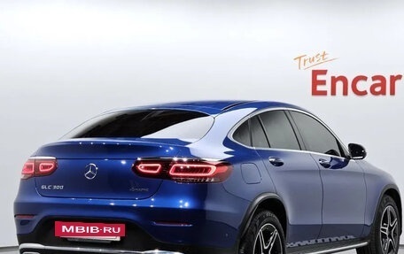 Mercedes-Benz GLC Coupe, 2023 год, 6 590 000 рублей, 2 фотография