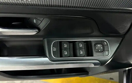 Mercedes-Benz GLB, 2021 год, 1 835 000 рублей, 11 фотография