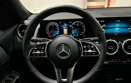 Mercedes-Benz GLB, 2021 год, 1 835 000 рублей, 15 фотография