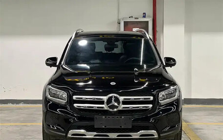 Mercedes-Benz GLB, 2021 год, 1 835 000 рублей, 2 фотография