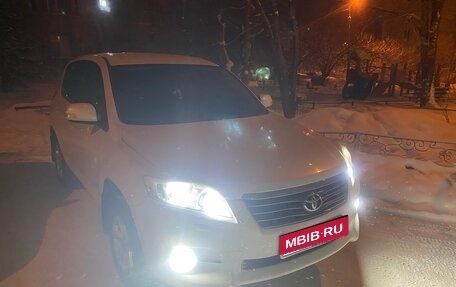 Toyota RAV4, 2012 год, 1 385 000 рублей, 1 фотография