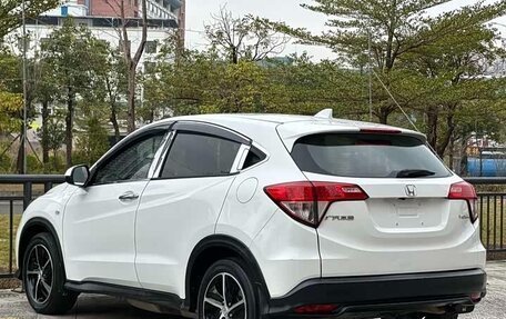 Honda Vezel, 2022 год, 1 347 277 рублей, 4 фотография