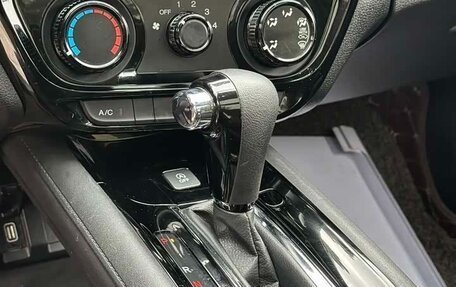 Honda Vezel, 2022 год, 1 347 277 рублей, 12 фотография