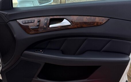 Mercedes-Benz CLS, 2013 год, 2 250 000 рублей, 14 фотография