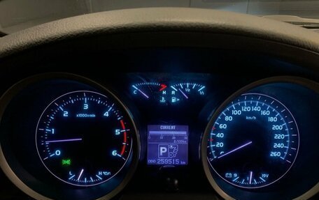 Toyota Land Cruiser 200, 2009 год, 3 120 000 рублей, 14 фотография