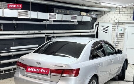 Hyundai Sonata VI, 2010 год, 645 000 рублей, 2 фотография