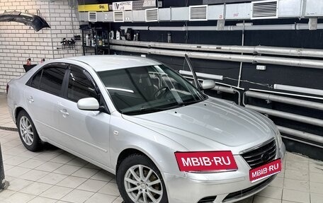 Hyundai Sonata VI, 2010 год, 645 000 рублей, 1 фотография