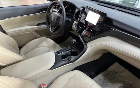 Toyota Camry, 2022 год, 3 250 000 рублей, 4 фотография