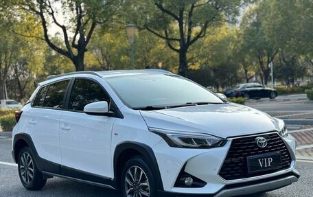 Toyota Yaris XP150 рестайлинг, 2022 год, 1 220 007 рублей, 3 фотография