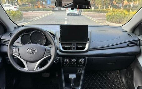 Toyota Yaris XP150 рестайлинг, 2022 год, 1 220 007 рублей, 9 фотография