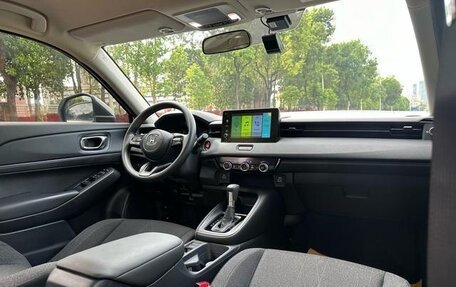 Honda Vezel, 2022 год, 1 620 300 рублей, 10 фотография