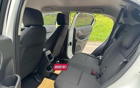 Honda Vezel, 2022 год, 1 620 300 рублей, 14 фотография