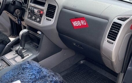 Mitsubishi Pajero III рестайлинг, 2006 год, 950 000 рублей, 2 фотография