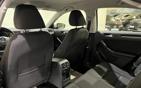 Volkswagen Jetta VI, 2018 год, 1 500 000 рублей, 18 фотография