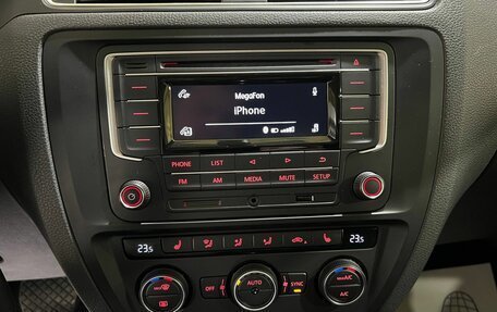 Volkswagen Jetta VI, 2018 год, 1 500 000 рублей, 23 фотография