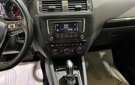 Volkswagen Jetta VI, 2018 год, 1 500 000 рублей, 22 фотография