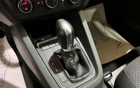 Volkswagen Jetta VI, 2018 год, 1 500 000 рублей, 25 фотография