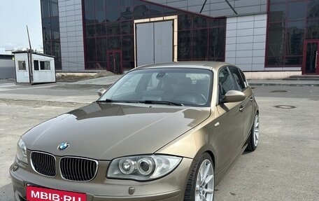 BMW 1 серия, 2007 год, 800 000 рублей, 4 фотография