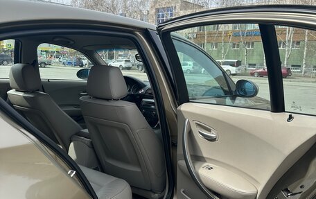 BMW 1 серия, 2007 год, 800 000 рублей, 13 фотография