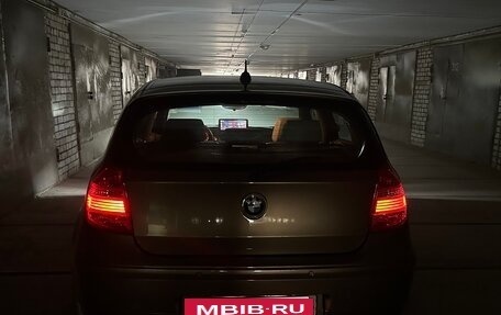 BMW 1 серия, 2007 год, 800 000 рублей, 17 фотография