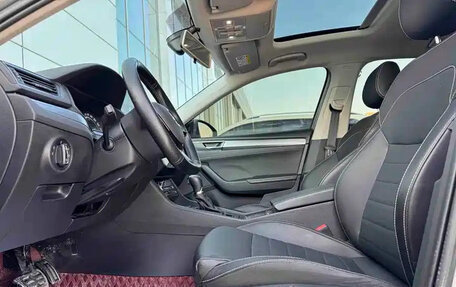 Skoda Superb III рестайлинг, 2021 год, 1 890 852 рублей, 8 фотография