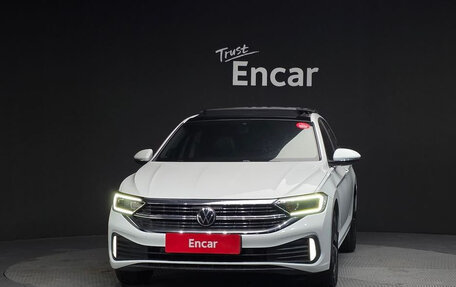 Volkswagen Jetta VII, 2022 год, 2 339 010 рублей, 2 фотография