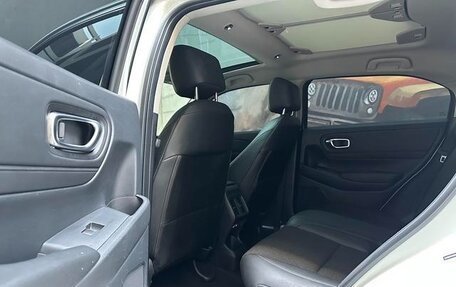 Honda Vezel, 2022 год, 1 590 300 рублей, 10 фотография