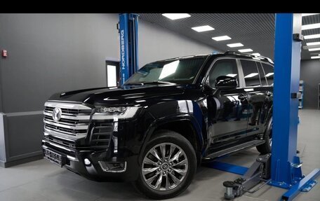 Toyota Land Cruiser, 2025 год, 33 000 000 рублей, 4 фотография