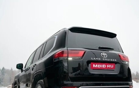 Toyota Land Cruiser, 2025 год, 33 000 000 рублей, 6 фотография