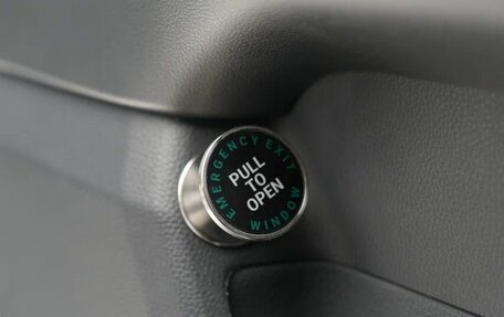 Toyota Land Cruiser, 2025 год, 33 000 000 рублей, 14 фотография