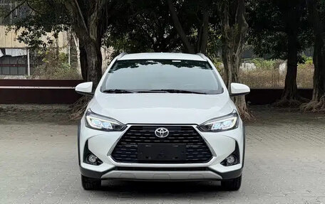 Toyota Yaris XP150 рестайлинг, 2022 год, 1 296 003 рублей, 3 фотография