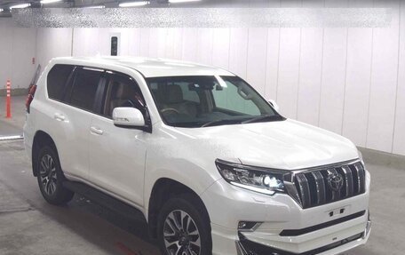 Toyota Land Cruiser Prado 150 рестайлинг 2, 2022 год, 6 700 000 рублей, 1 фотография
