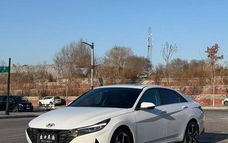 Hyundai Elantra, 2022 год, 1 350 007 рублей, 1 фотография