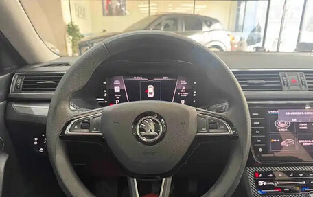 Skoda Superb III рестайлинг, 2022 год, 2 145 852 рублей, 8 фотография