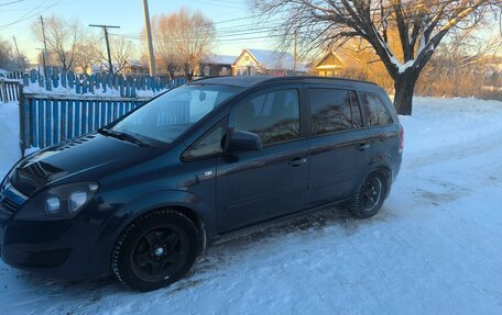 Opel Zafira B, 2012 год, 535 000 рублей, 1 фотография