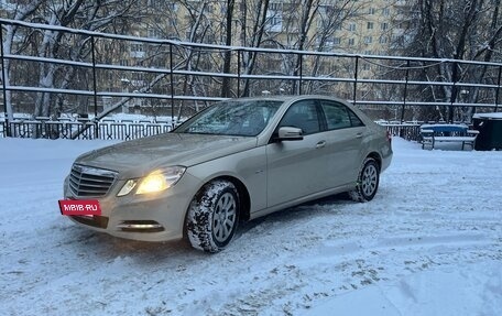 Mercedes-Benz E-Класс, 2010 год, 1 525 000 рублей, 2 фотография