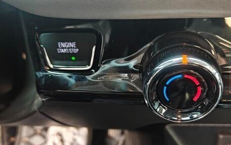 Chevrolet Monza, 2024 год, 1 350 000 рублей, 8 фотография